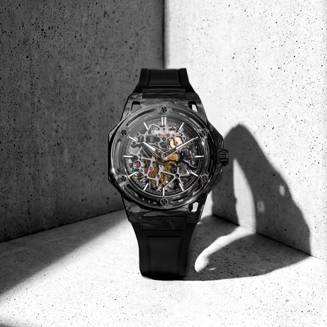 Cronus Art 「異系列·探險者」碳纖維珍珠陀手表